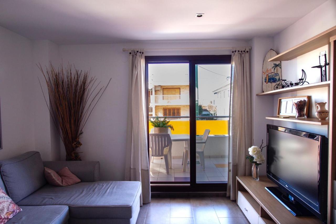 Apartamento A 50 Metros De La Playa, Luminoso Y Acogedor Oliva Kültér fotó
